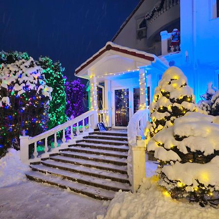 Club-Austria Residence (Adults Only) Buşteni Exterior foto