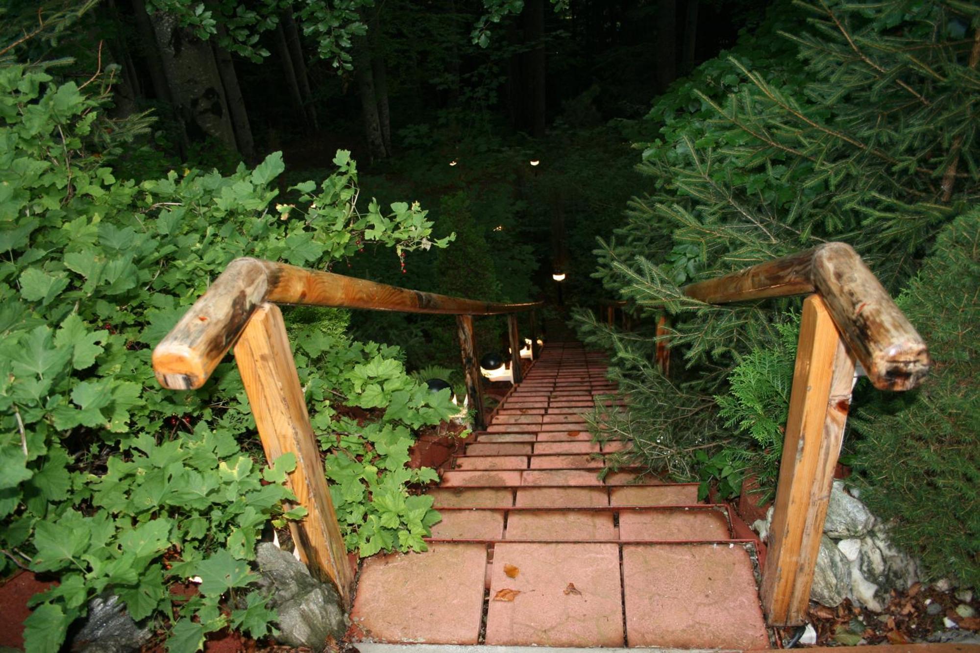 Club-Austria Residence (Adults Only) Buşteni Exterior foto