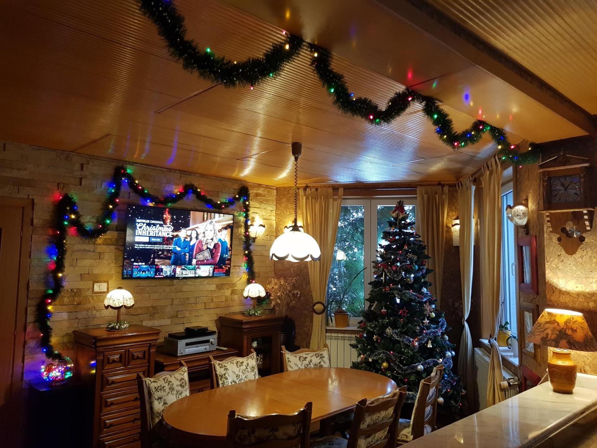 Club-Austria Residence (Adults Only) Buşteni Exterior foto