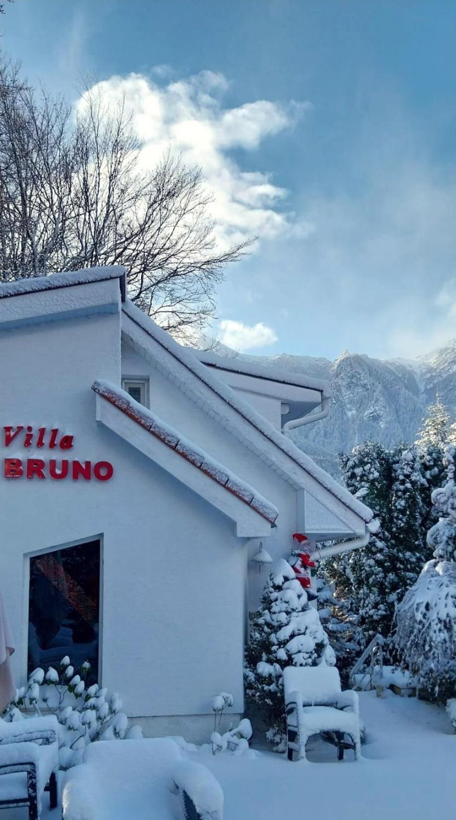Club-Austria Residence (Adults Only) Buşteni Exterior foto