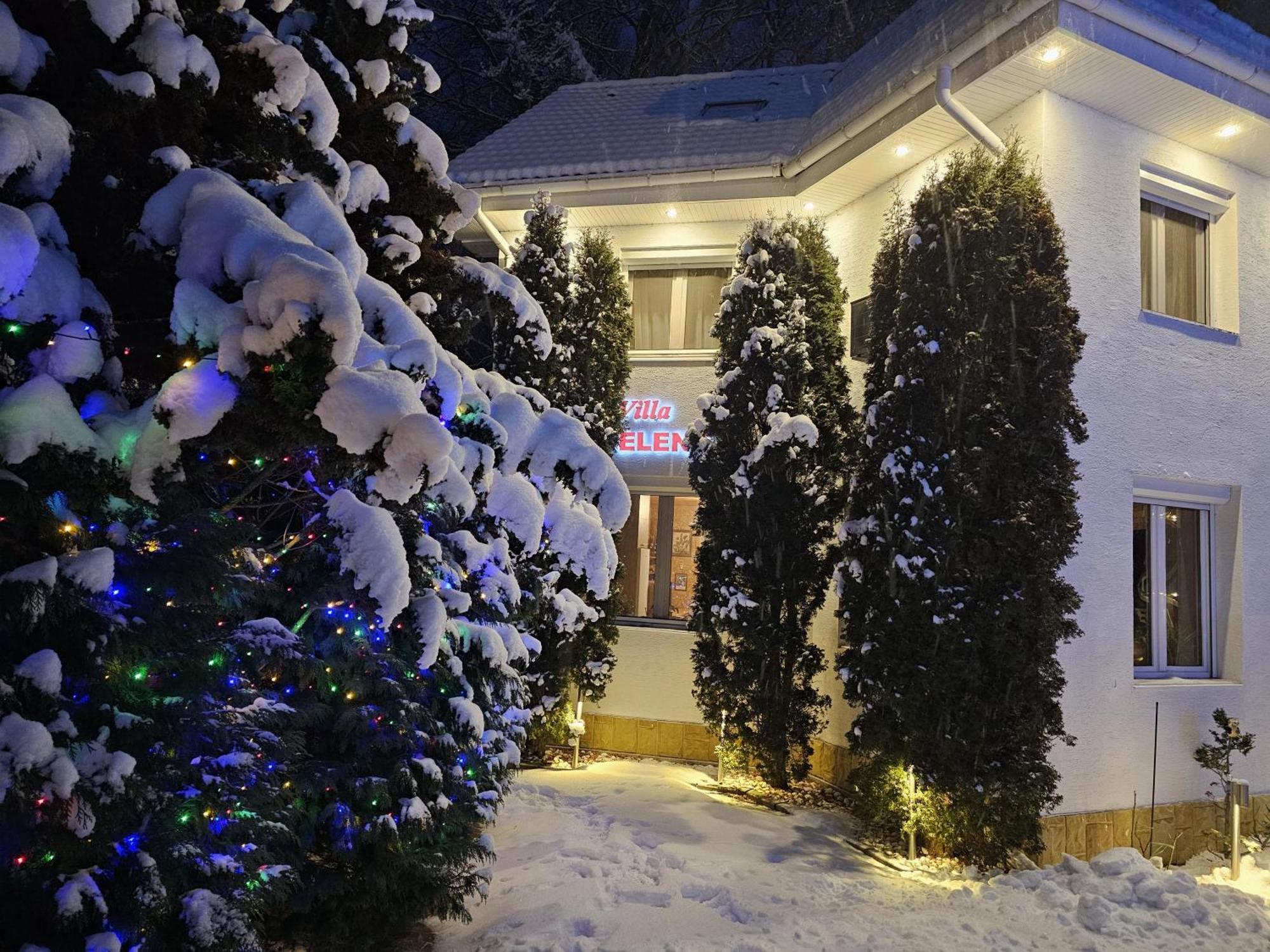 Club-Austria Residence (Adults Only) Buşteni Exterior foto
